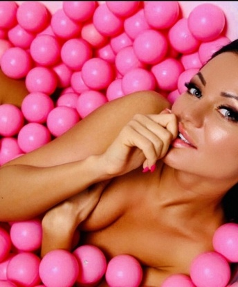 Яна, 19 лет, 3 размер груди